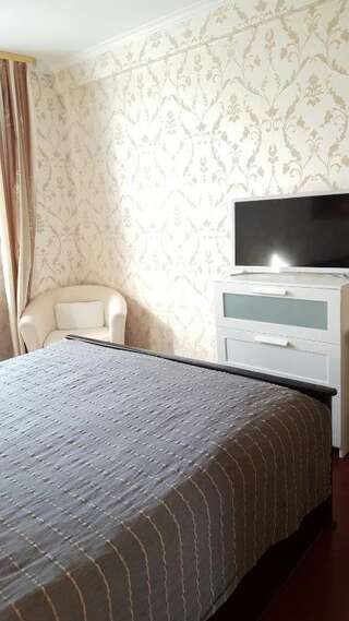 Гостиница Friend`s House Hotel Москва Двухместный номер с 1 кроватью или 2 отдельными кроватями-1