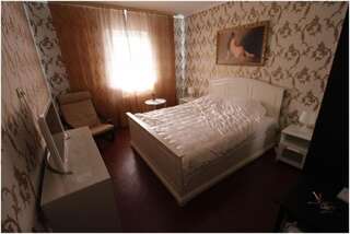 Гостиница Friend`s House Hotel Москва Двухместный номер с 1 кроватью или 2 отдельными кроватями-4